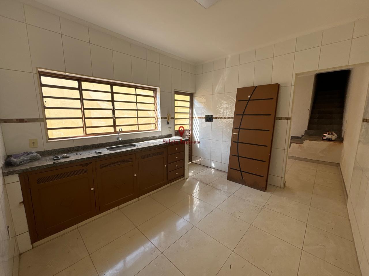 Casa para alugar com 3 quartos, 190m² - Foto 6