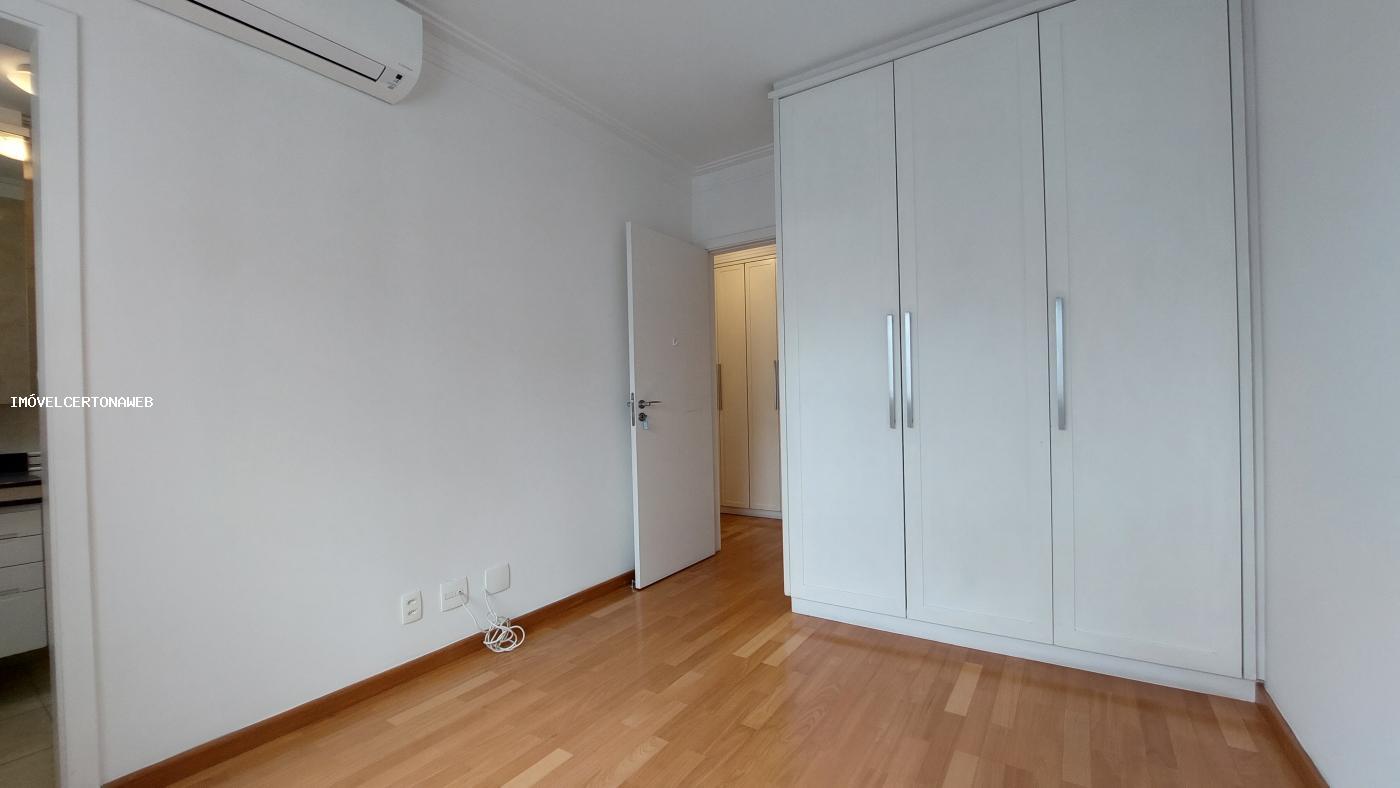 Apartamento à venda com 4 quartos, 238m² - Foto 36