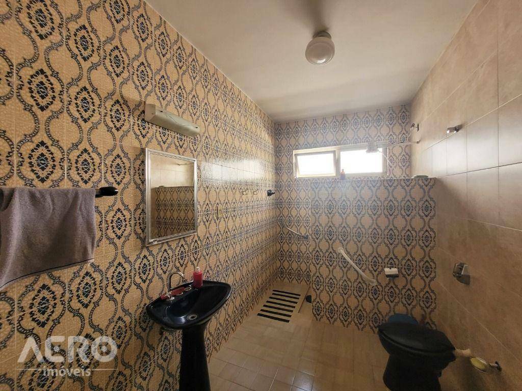 Casa à venda com 3 quartos, 184m² - Foto 32