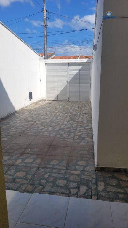 Casa à venda com 3 quartos, 157M2 - Foto 3