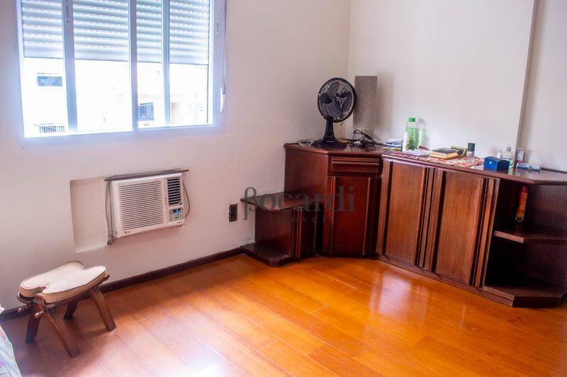 Apartamento à venda com 3 quartos, 130m² - Foto 16