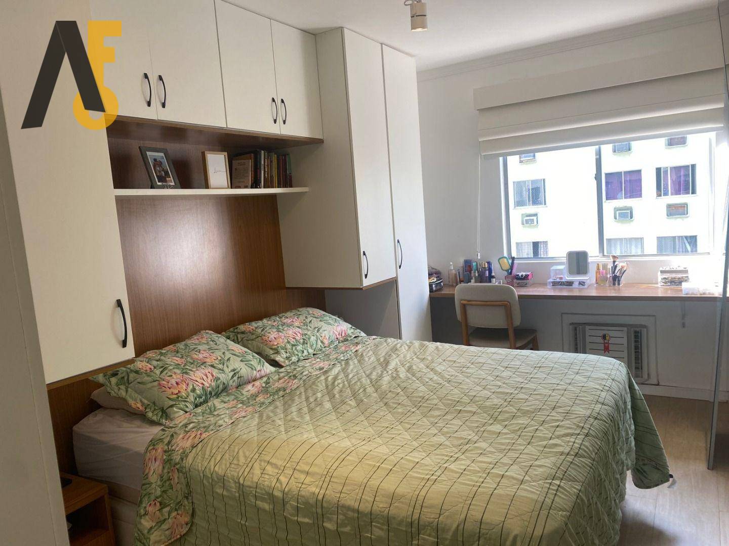 Apartamento à venda com 2 quartos, 64m² - Foto 14