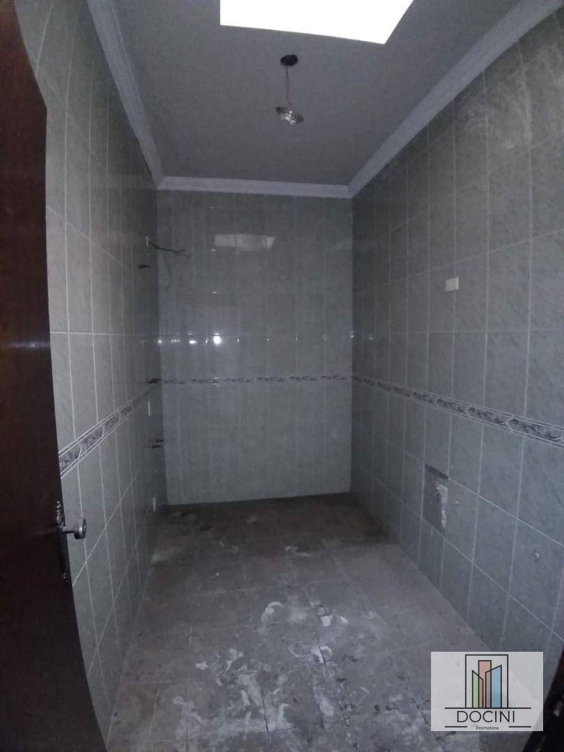 Sobrado à venda com 4 quartos, 260M2 - Foto 13