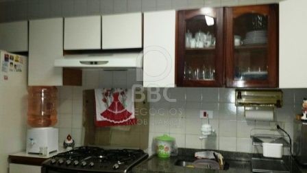 Apartamento à venda com 2 quartos, 77m² - Foto 6