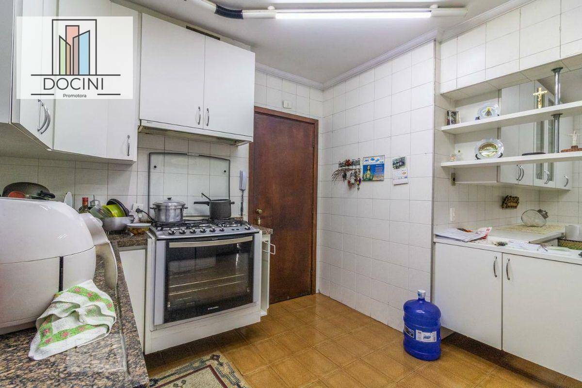 Apartamento à venda com 3 quartos, 150m² - Foto 11