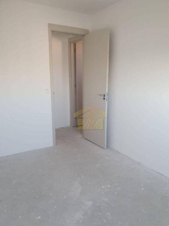 Apartamento à venda com 2 quartos, 70m² - Foto 12