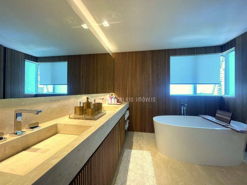 Apartamento à venda com 3 quartos, 418m² - Foto 28