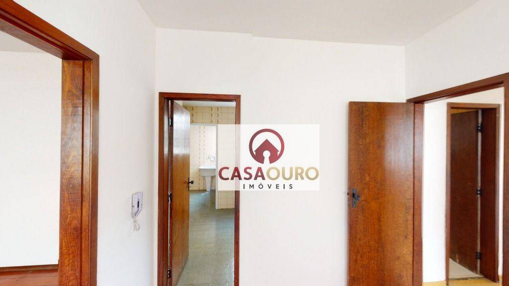 Apartamento à venda com 4 quartos, 140m² - Foto 4