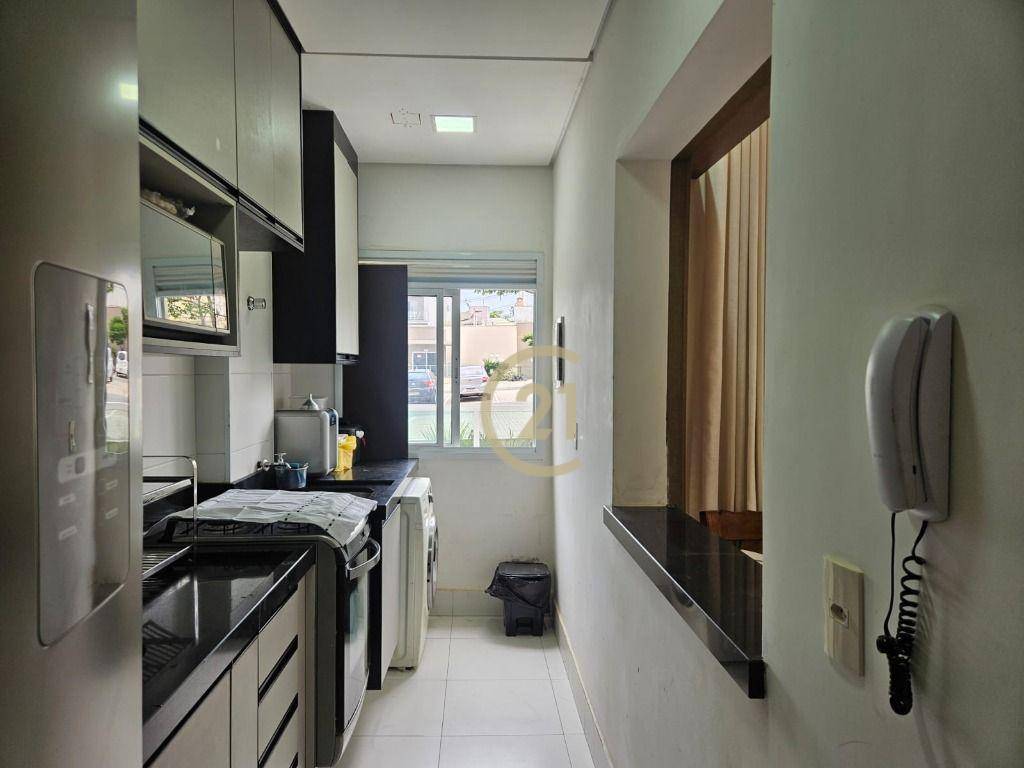 Apartamento à venda com 3 quartos, 73m² - Foto 2