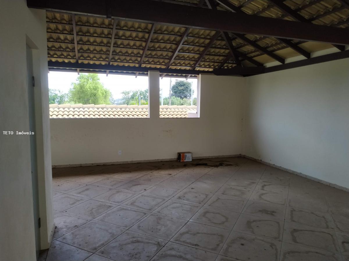 Casa à venda com 2 quartos, 400m² - Foto 34