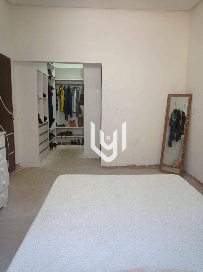Casa à venda com 3 quartos, 100m² - Foto 2