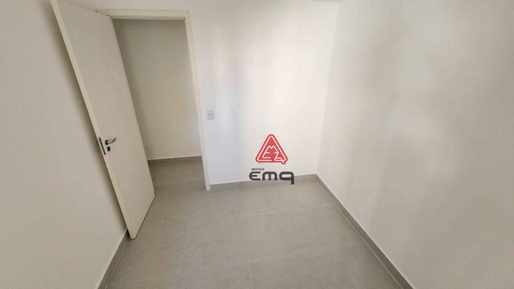 Apartamento para alugar com 2 quartos, 40m² - Foto 4