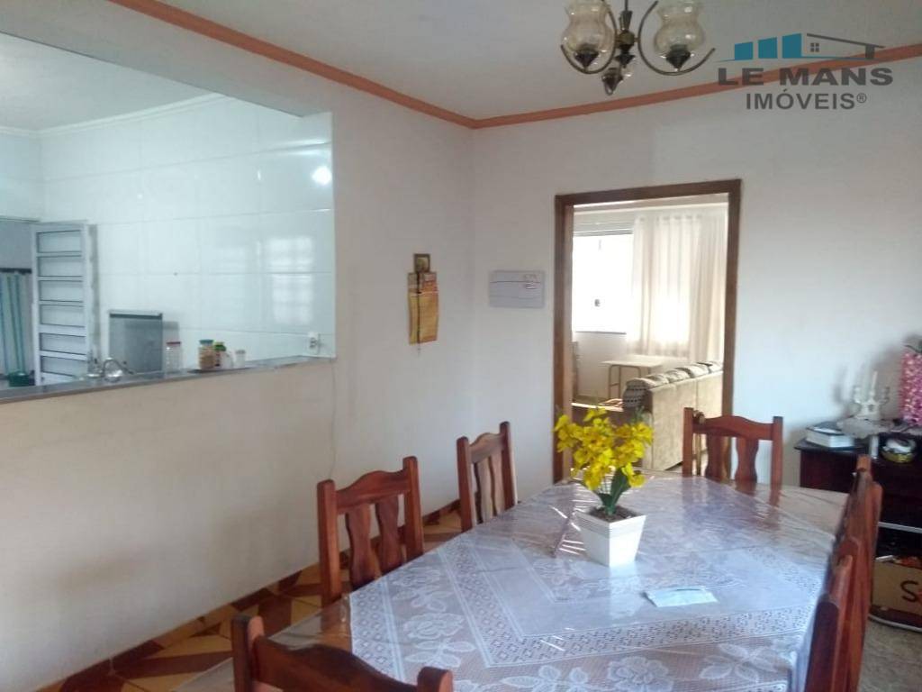 Casa à venda com 2 quartos, 240m² - Foto 6