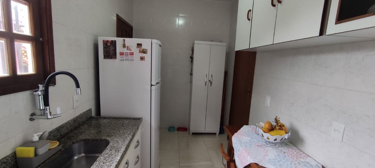 Casa à venda com 3 quartos, 100m² - Foto 14