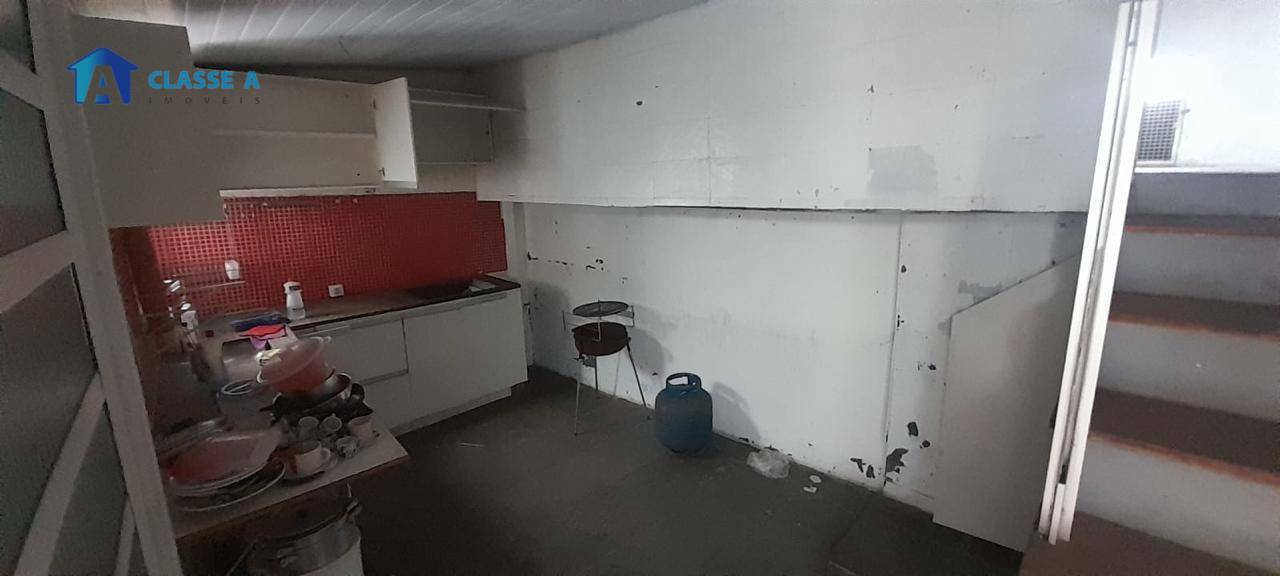 Casa à venda com 3 quartos, 180m² - Foto 23