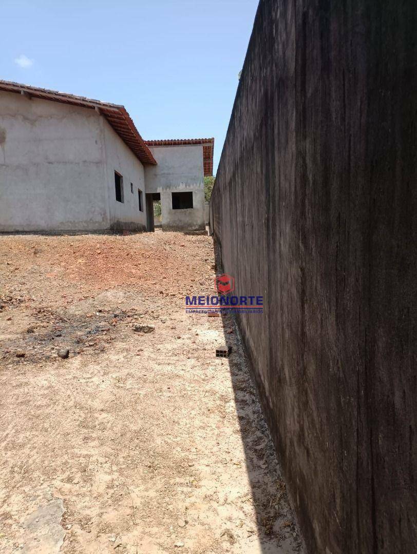 Casa à venda com 3 quartos, 200m² - Foto 4