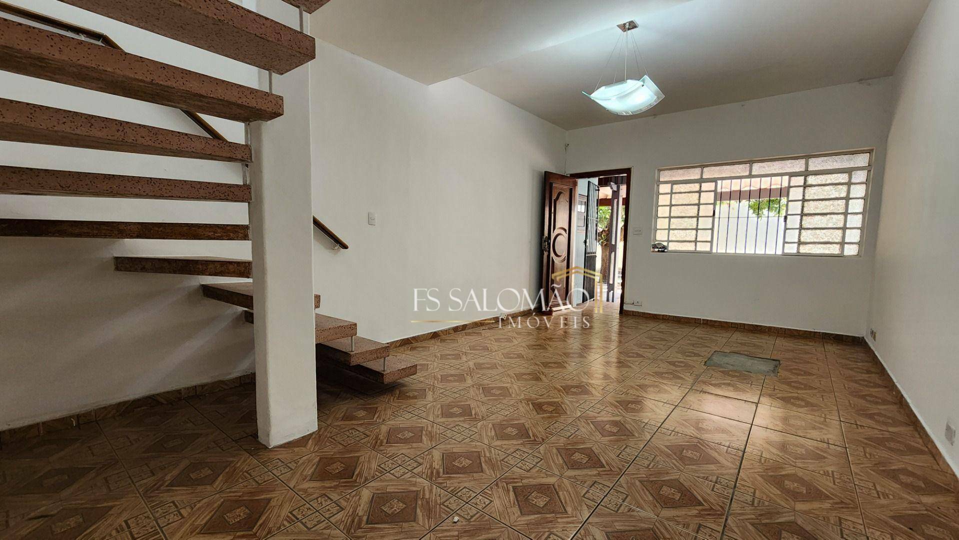 Casa à venda com 2 quartos, 100m² - Foto 3