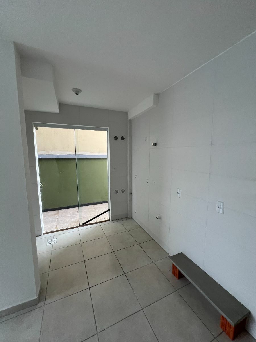 Apartamento à venda com 2 quartos, 70m² - Foto 8