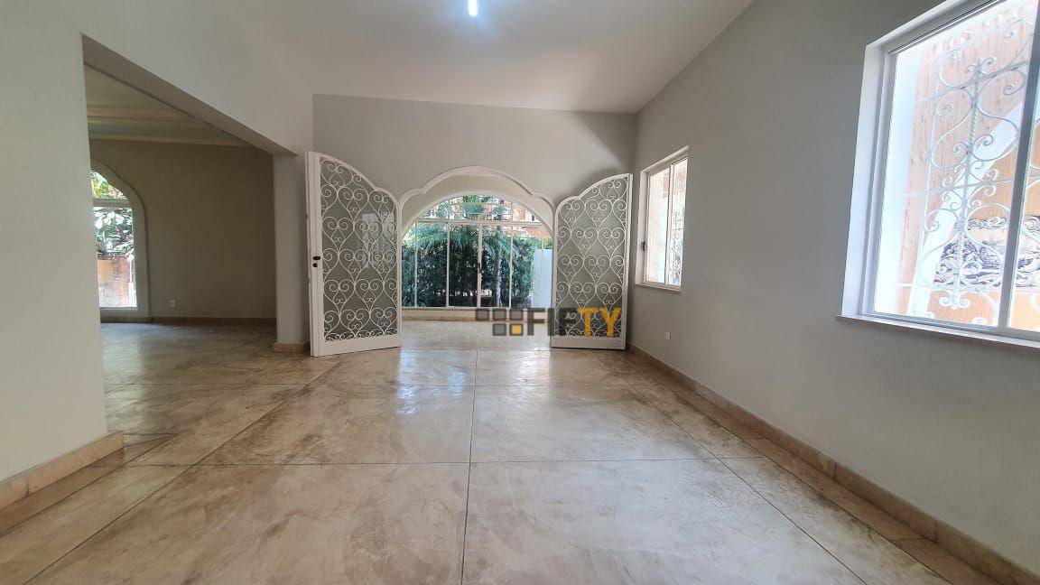 Casa para alugar com 4 quartos, 450m² - Foto 15