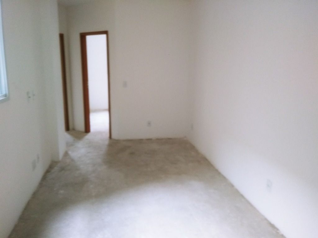 Apartamento à venda com 2 quartos, 42m² - Foto 7