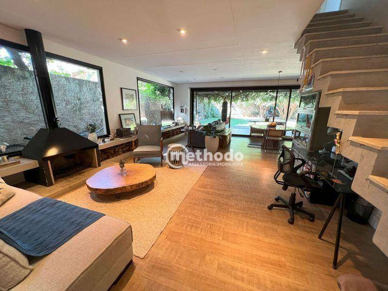 Casa de Condomínio à venda com 3 quartos, 250m² - Foto 3