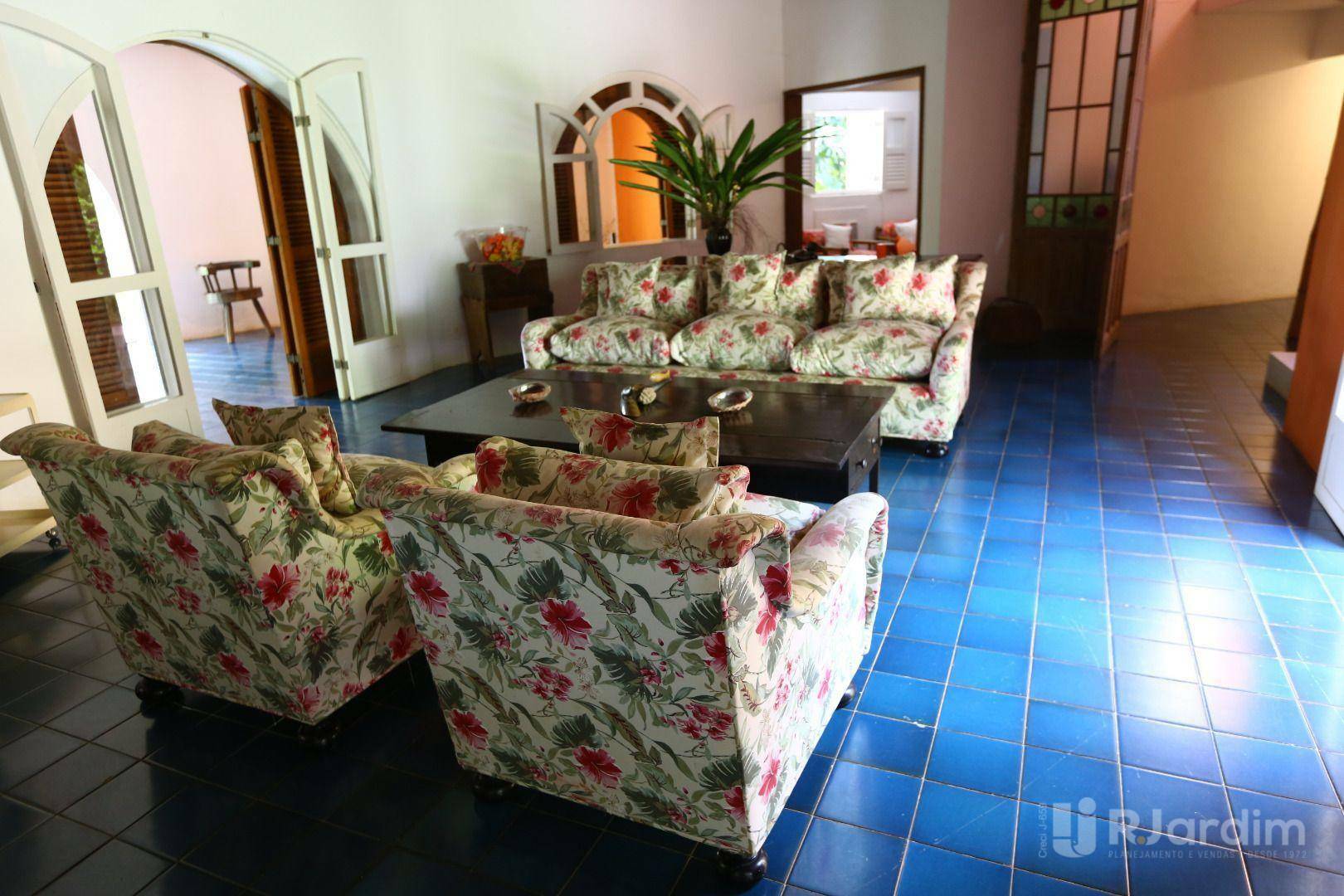 Casa de Condomínio à venda com 6 quartos, 450m² - Foto 20