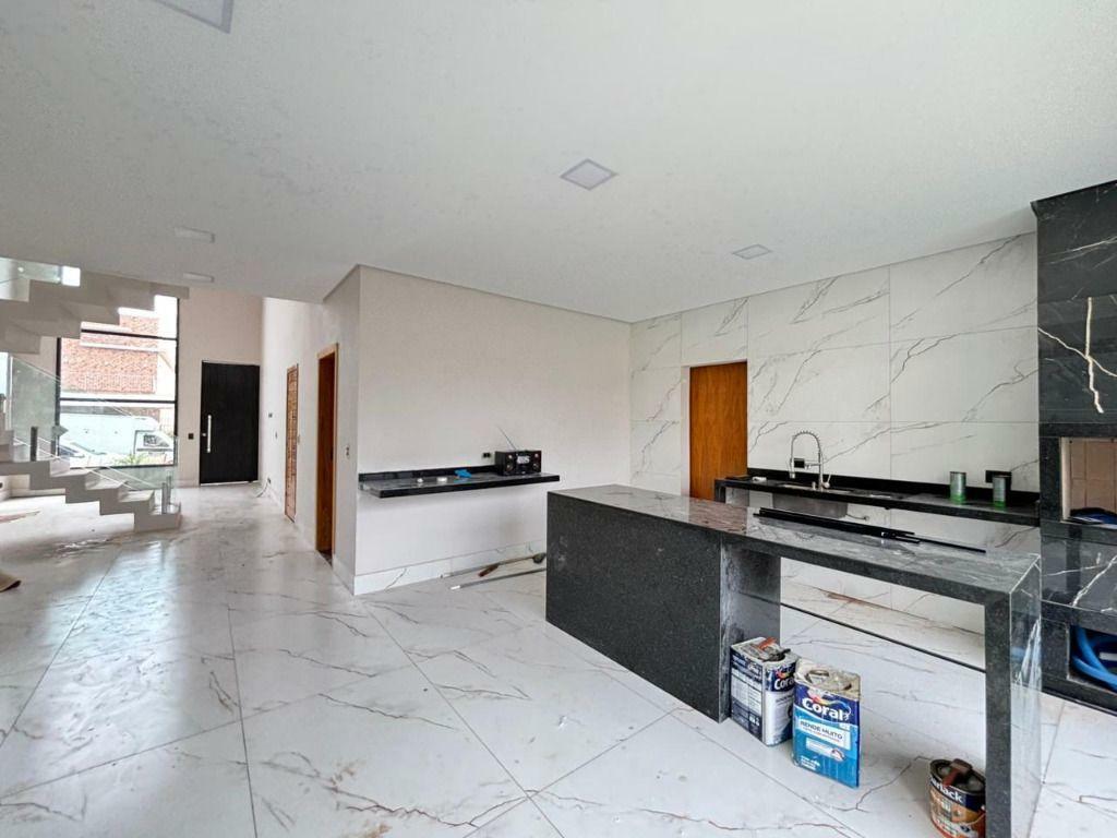 Casa de Condomínio à venda com 4 quartos, 208m² - Foto 8