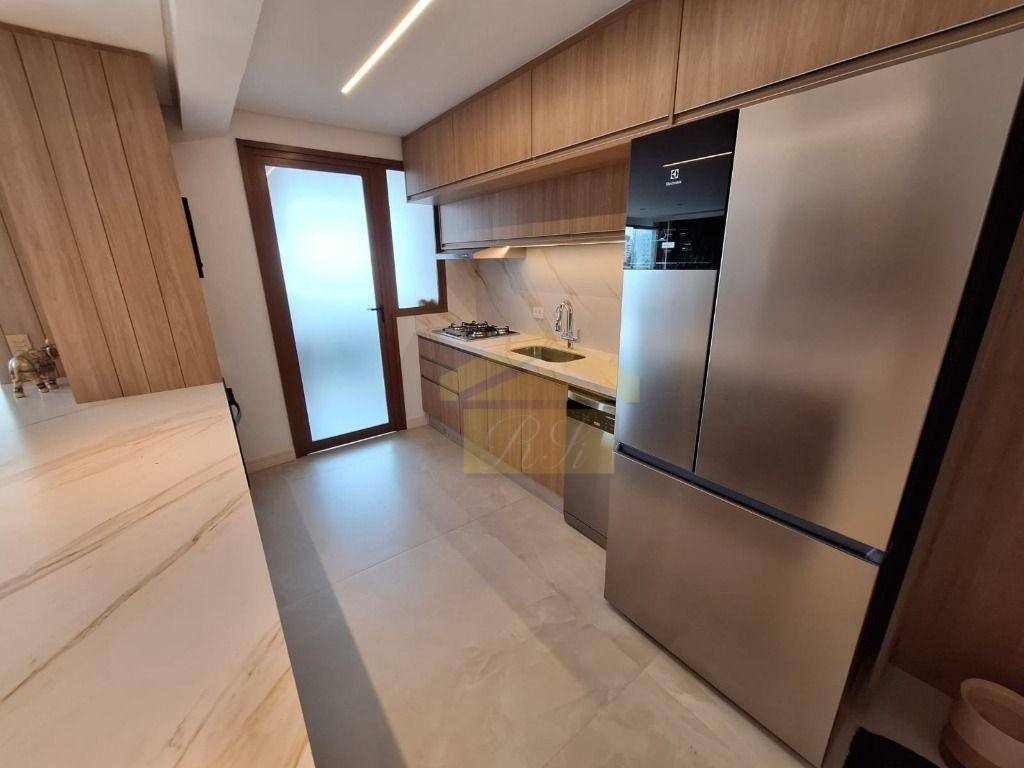 Apartamento à venda com 3 quartos, 145m² - Foto 5