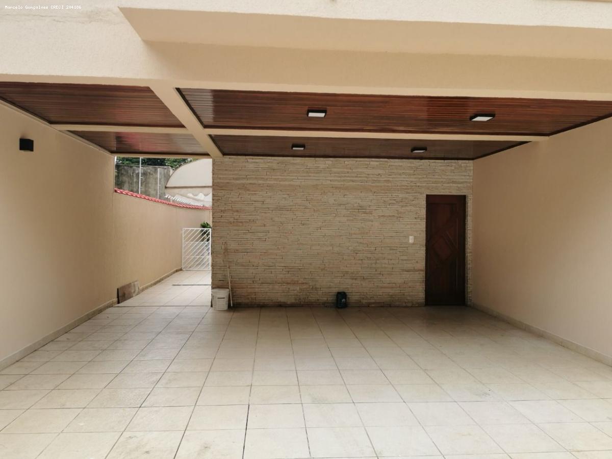 Sobrado à venda com 4 quartos, 250m² - Foto 24