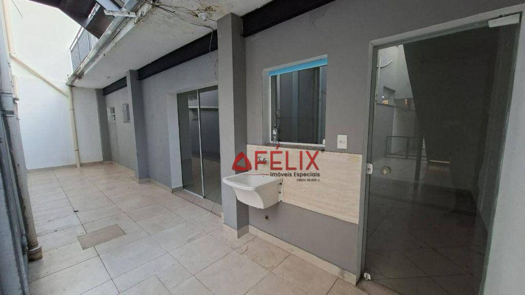Casa para alugar com 1 quarto, 40m² - Foto 1