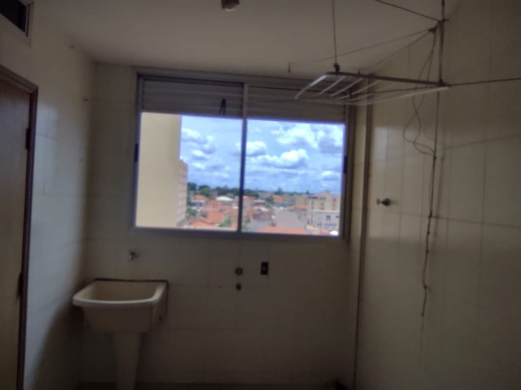 Apartamento à venda com 3 quartos, 162m² - Foto 6