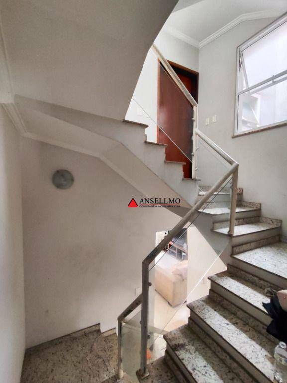 Sobrado à venda e aluguel com 4 quartos, 300m² - Foto 31