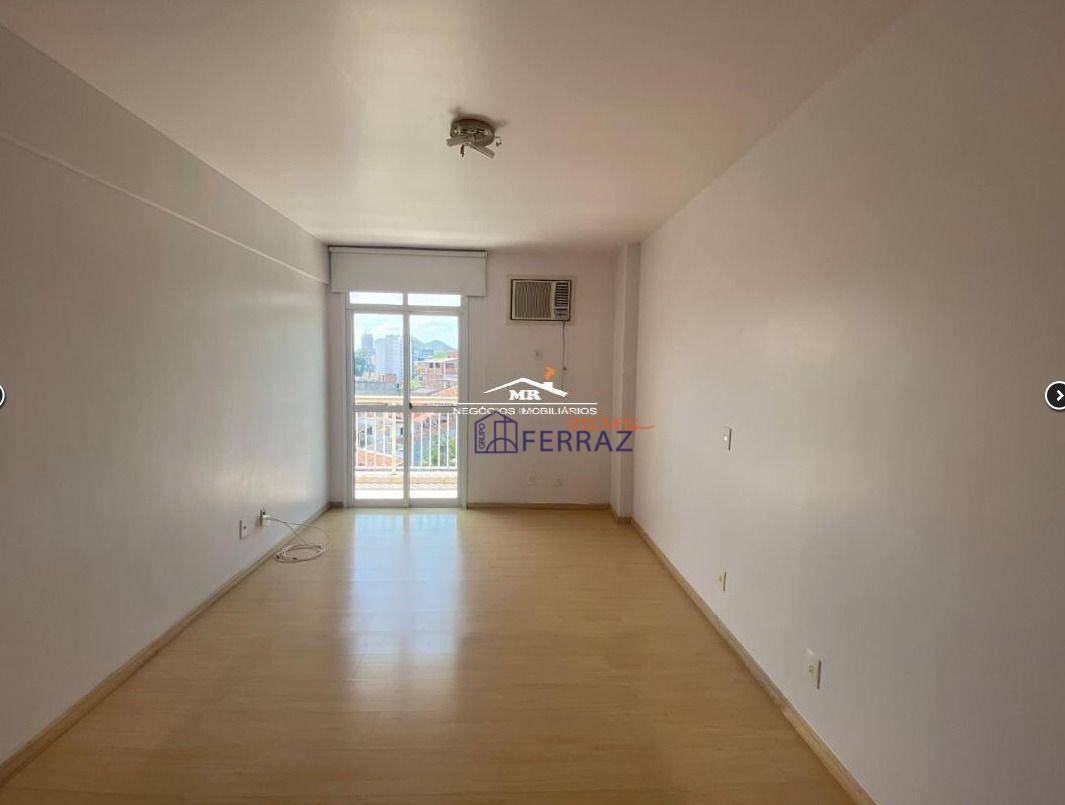 Apartamento à venda com 3 quartos, 115m² - Foto 8