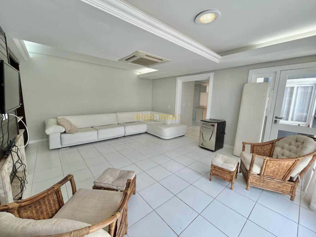 Casa de Condomínio à venda com 4 quartos, 220m² - Foto 16