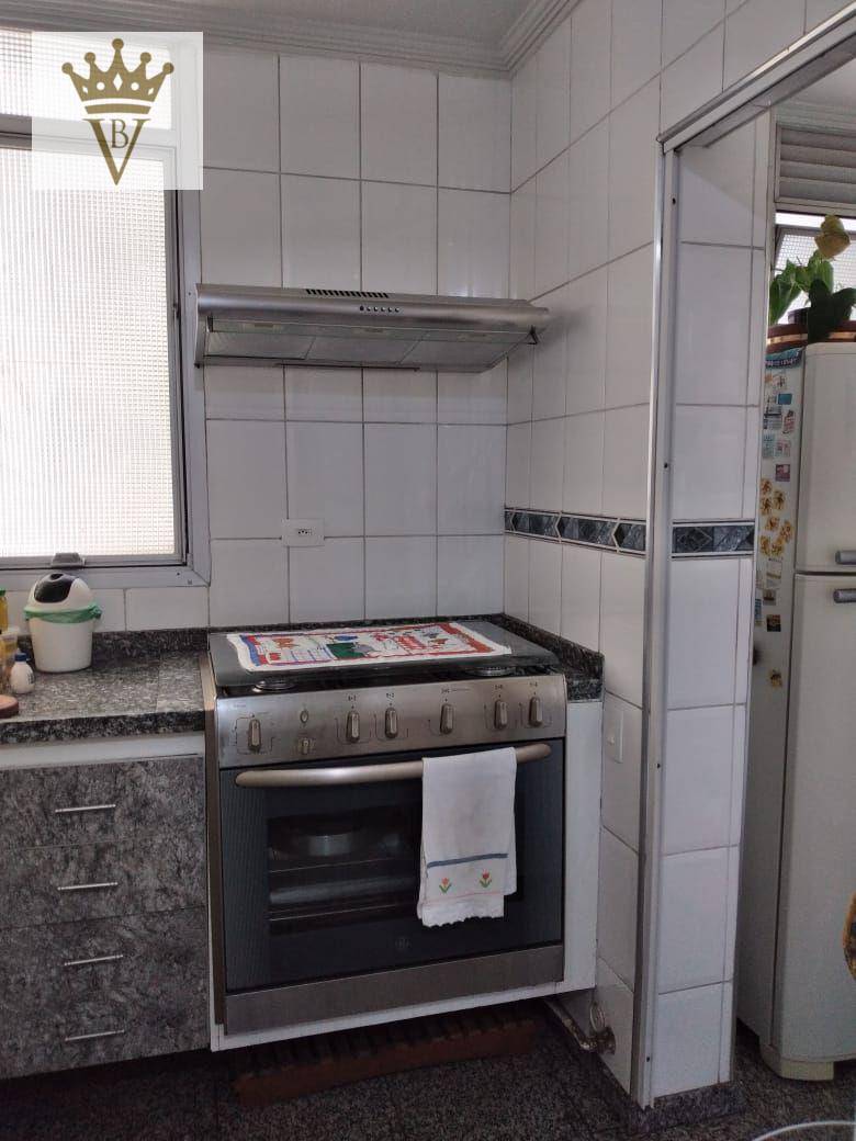 Apartamento à venda com 3 quartos, 140m² - Foto 18