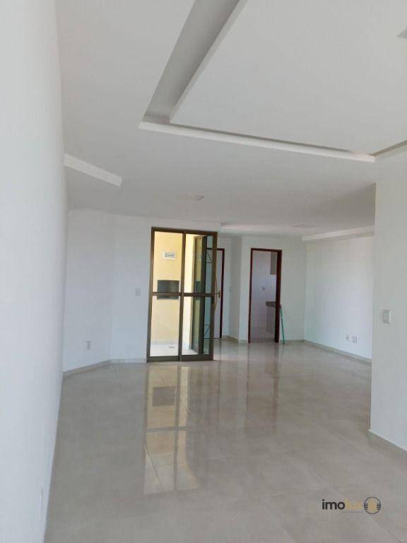 Apartamento para alugar com 3 quartos, 128m² - Foto 15