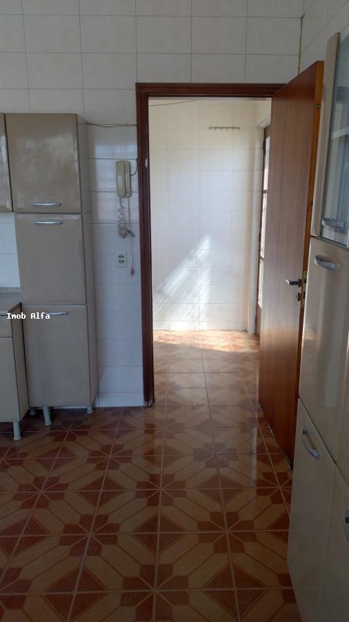 Casa à venda com 4 quartos, 250m² - Foto 55