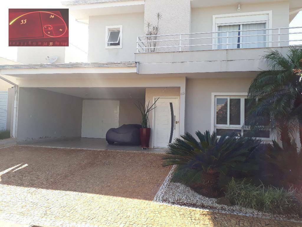 Casa à venda com 3 quartos, 235m² - Foto 1