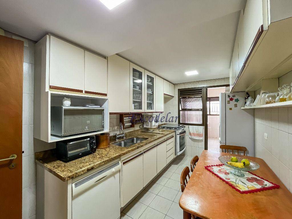 Apartamento à venda com 3 quartos, 136m² - Foto 18