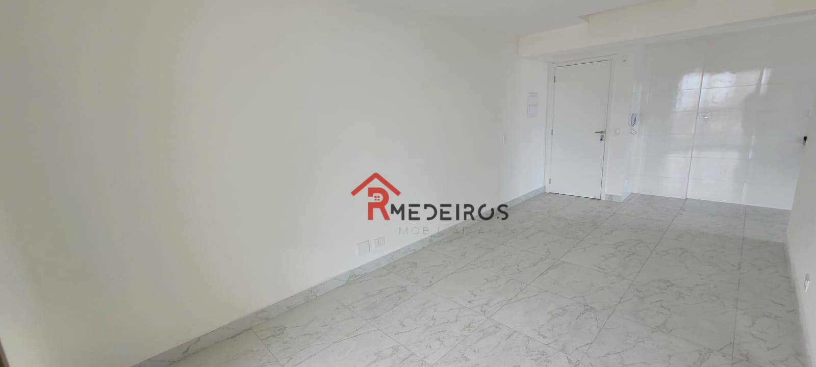 Apartamento à venda com 2 quartos, 62m² - Foto 3