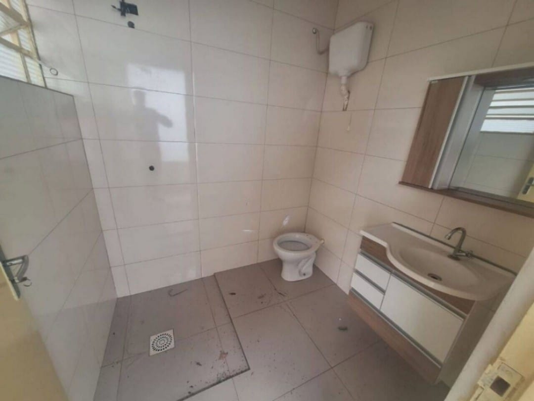 Loja-Salão para alugar com 5 quartos, 200m² - Foto 2