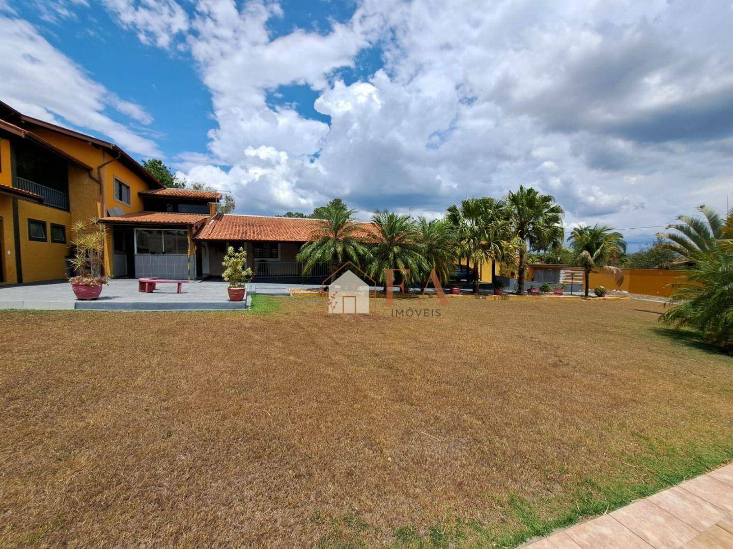 Casa de Condomínio à venda com 2 quartos, 300m² - Foto 1