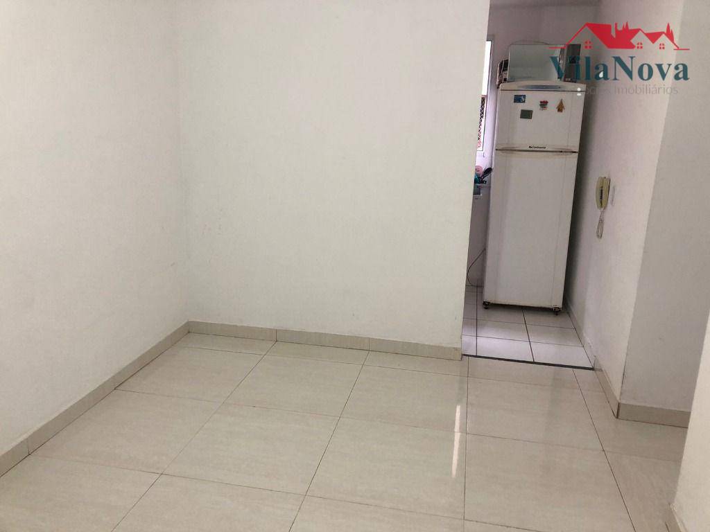 Apartamento à venda com 2 quartos, 45m² - Foto 2