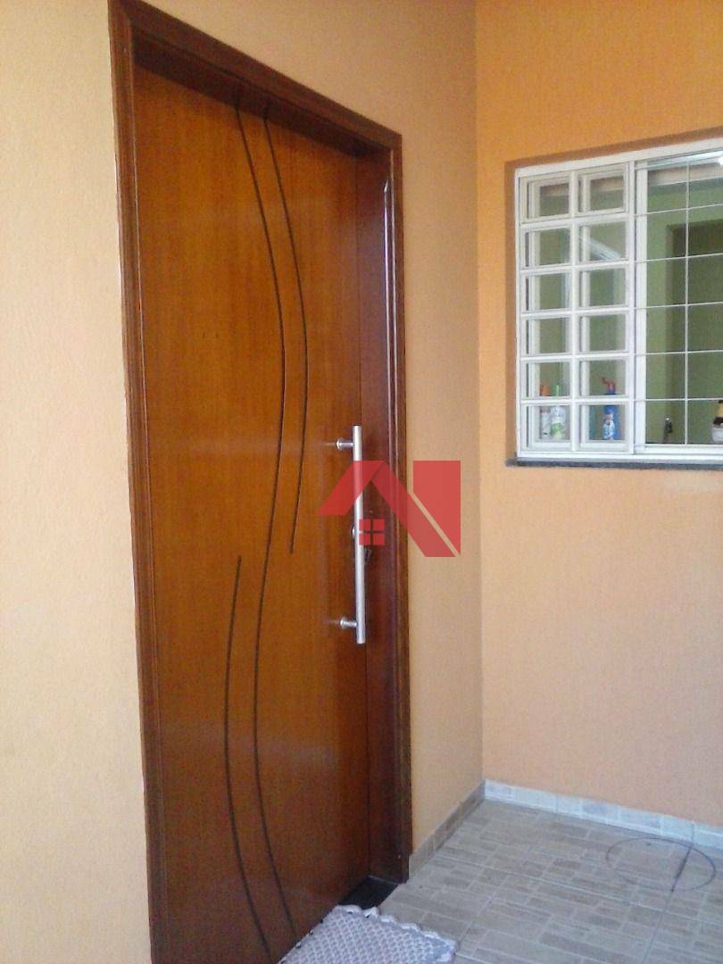 Casa à venda com 3 quartos, 200m² - Foto 8