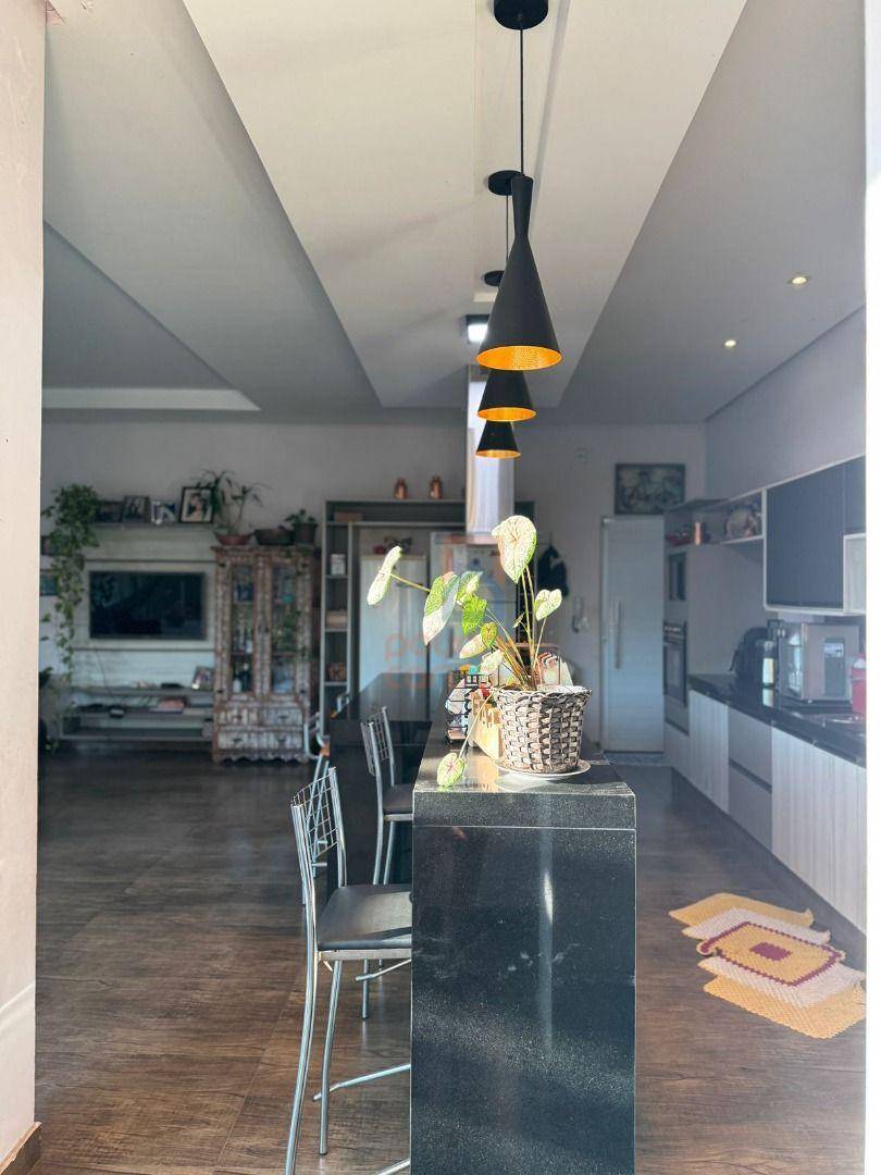 Casa, 4 quartos, 330 m² - Foto 20