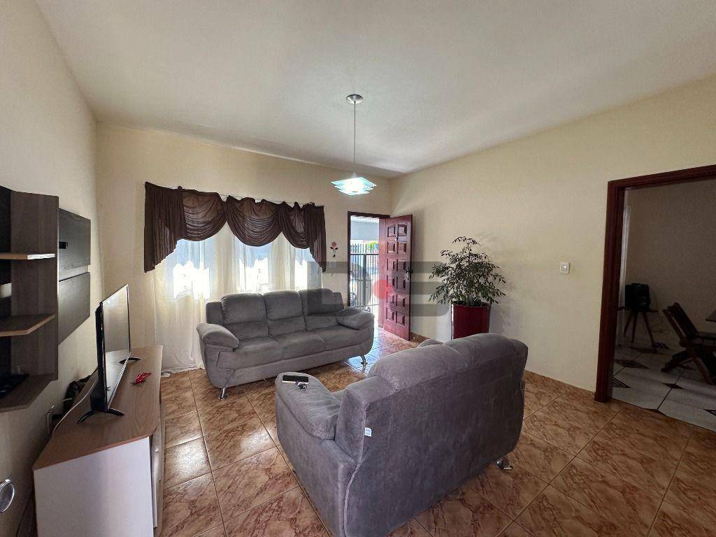 Casa, 3 quartos, 144 m² - Foto 3