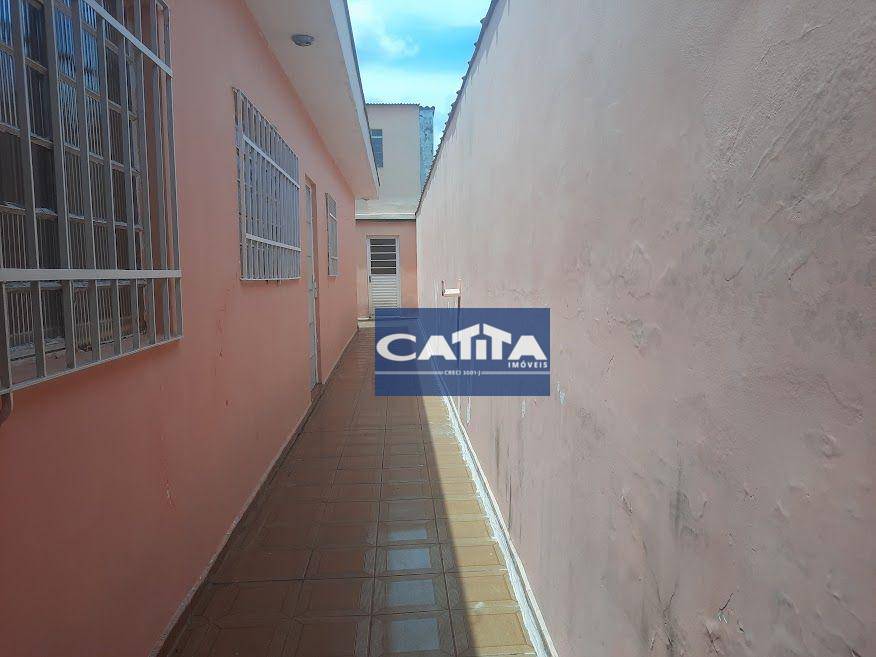 Casa à venda com 2 quartos, 70m² - Foto 2