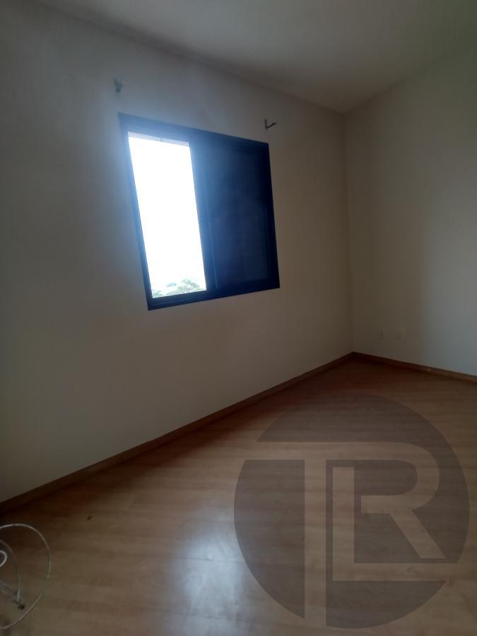 Apartamento à venda com 3 quartos, 66m² - Foto 14