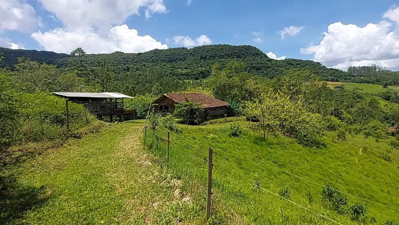 Fazenda à venda com 8 quartos, 120000m² - Foto 41