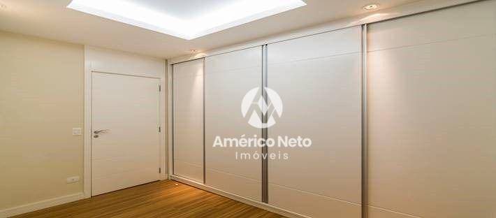 Apartamento para alugar com 4 quartos, 200m² - Foto 3